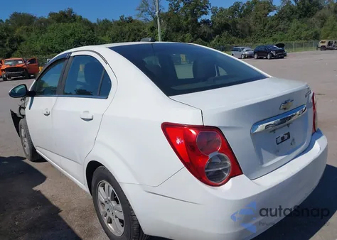 2015 Chevrolet Sonic Lt Auto из США, поврежденный, VIN 1G1JC5SH2F4123952